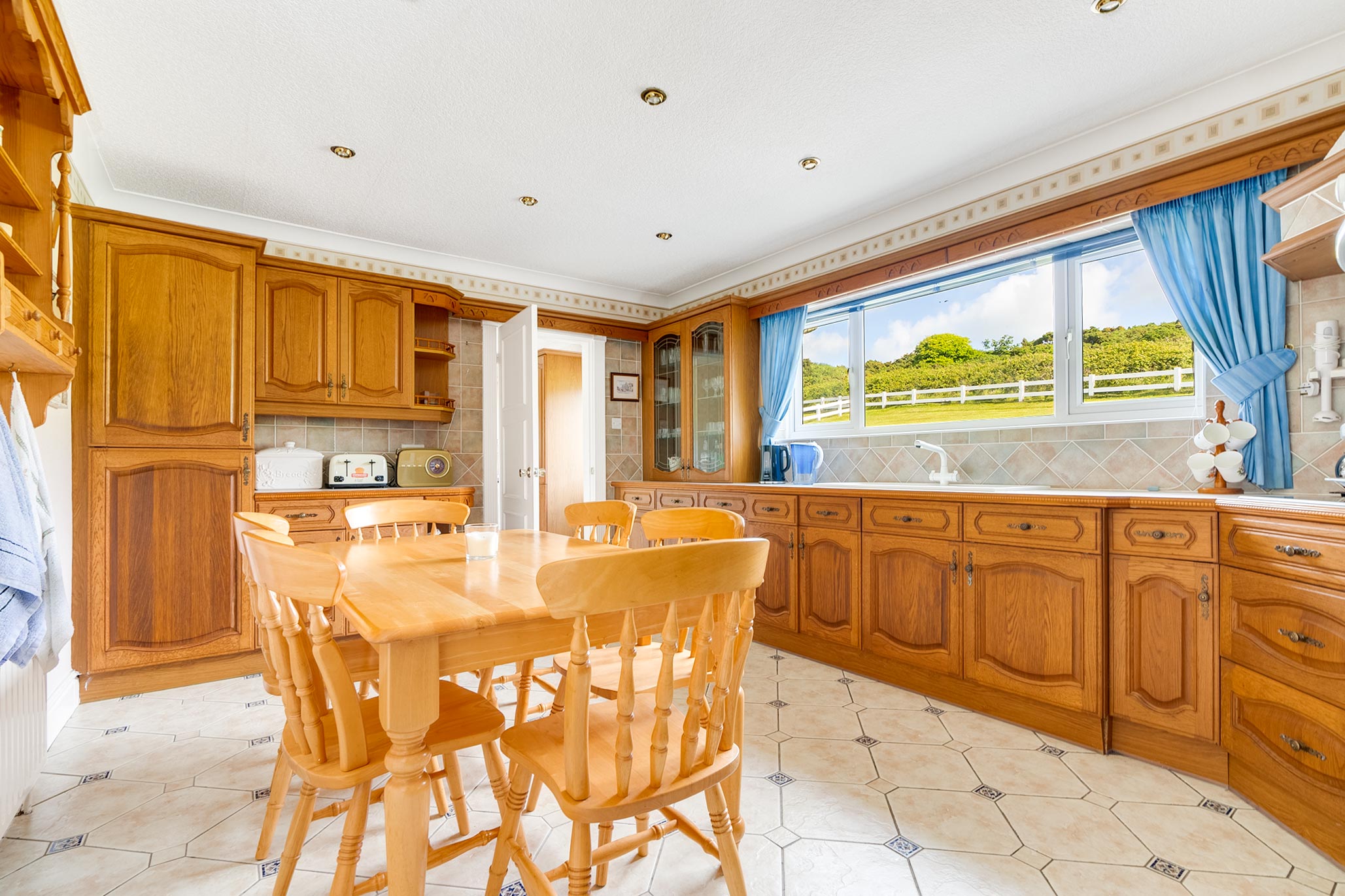 61 Howe Road, Onchan Buy Me Isle of Man Property For Sale