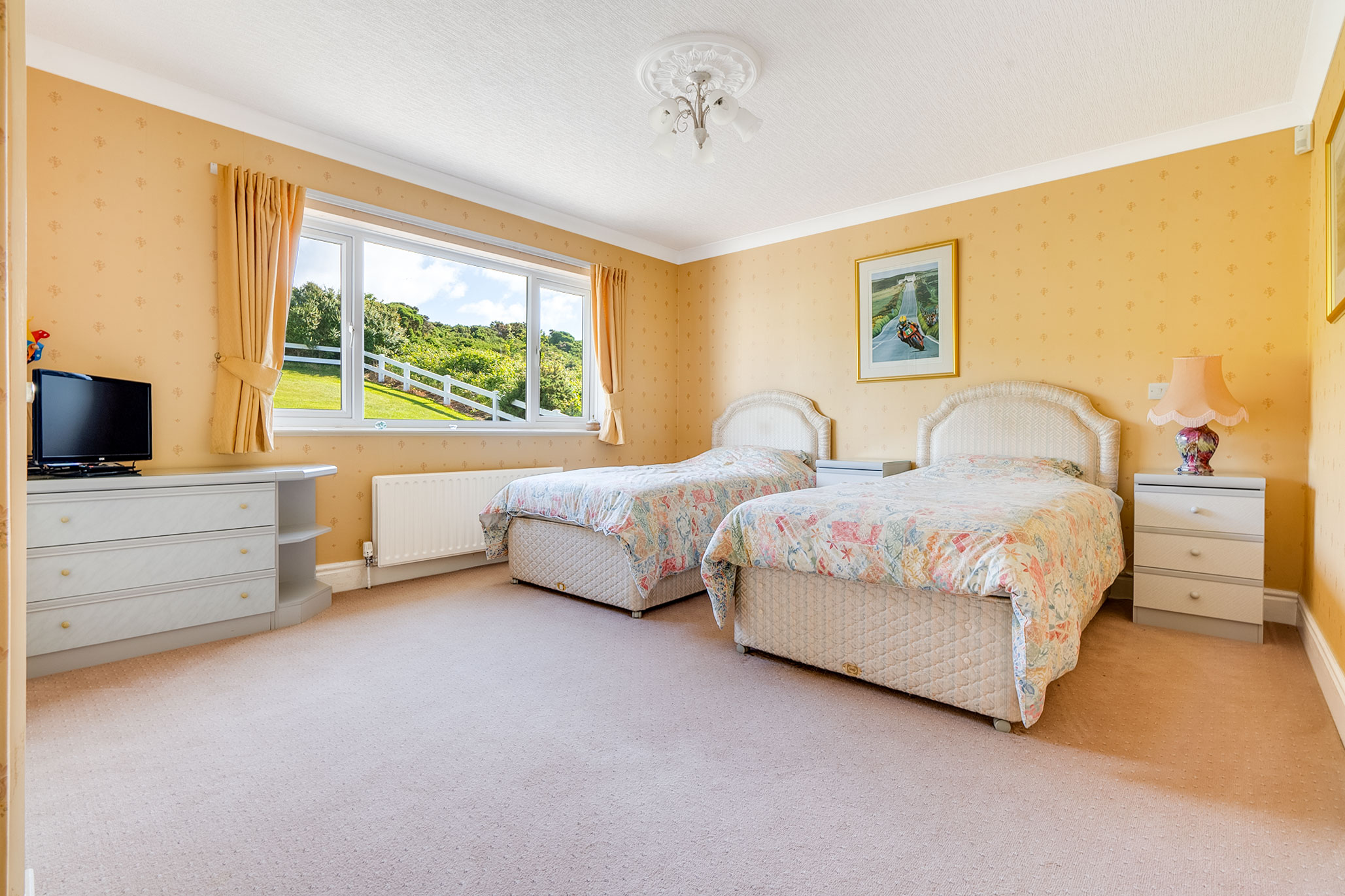 61 Howe Road, Onchan Buy Me Isle of Man Property For Sale