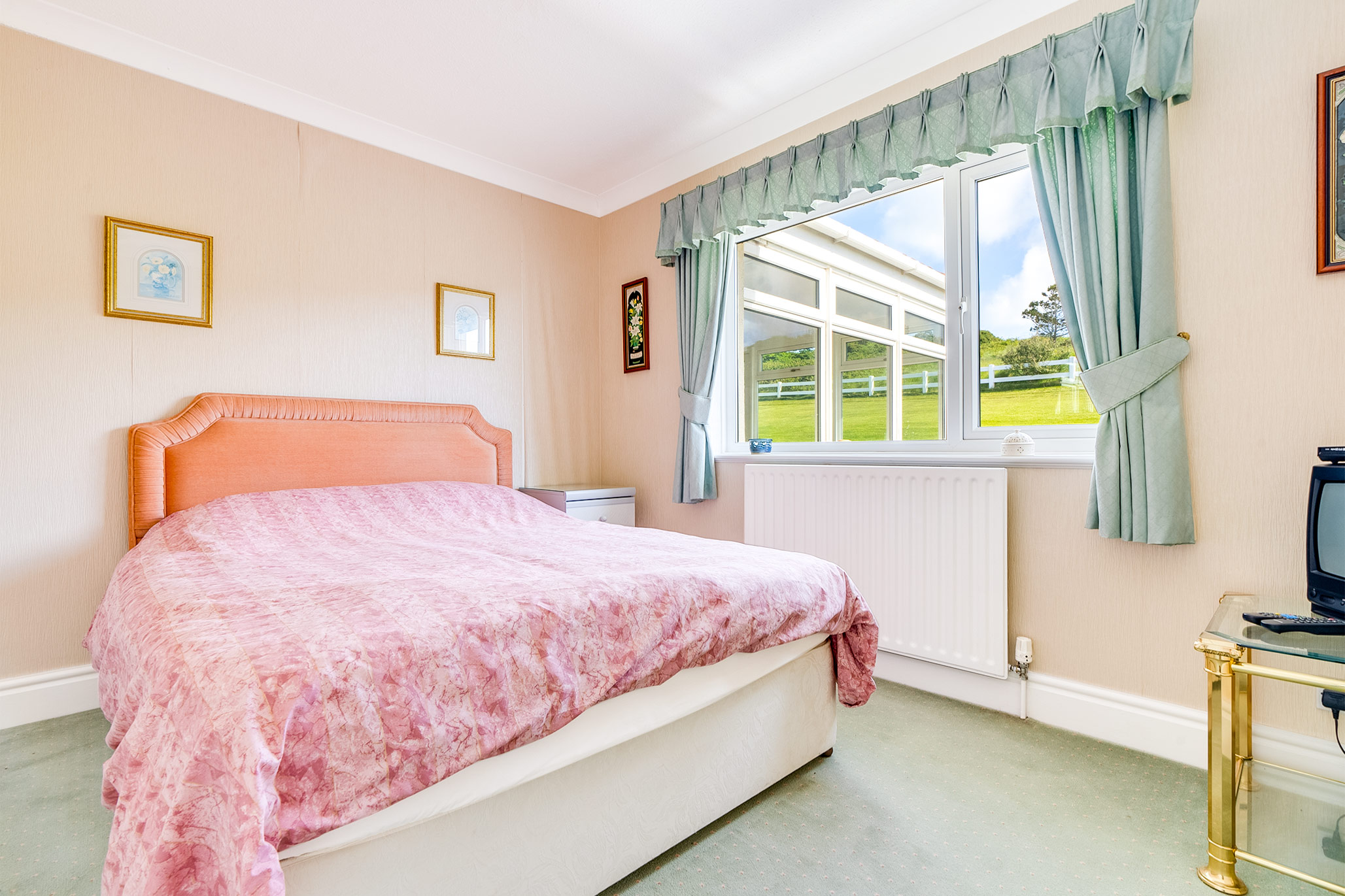 61 Howe Road, Onchan Buy Me Isle of Man Property For Sale