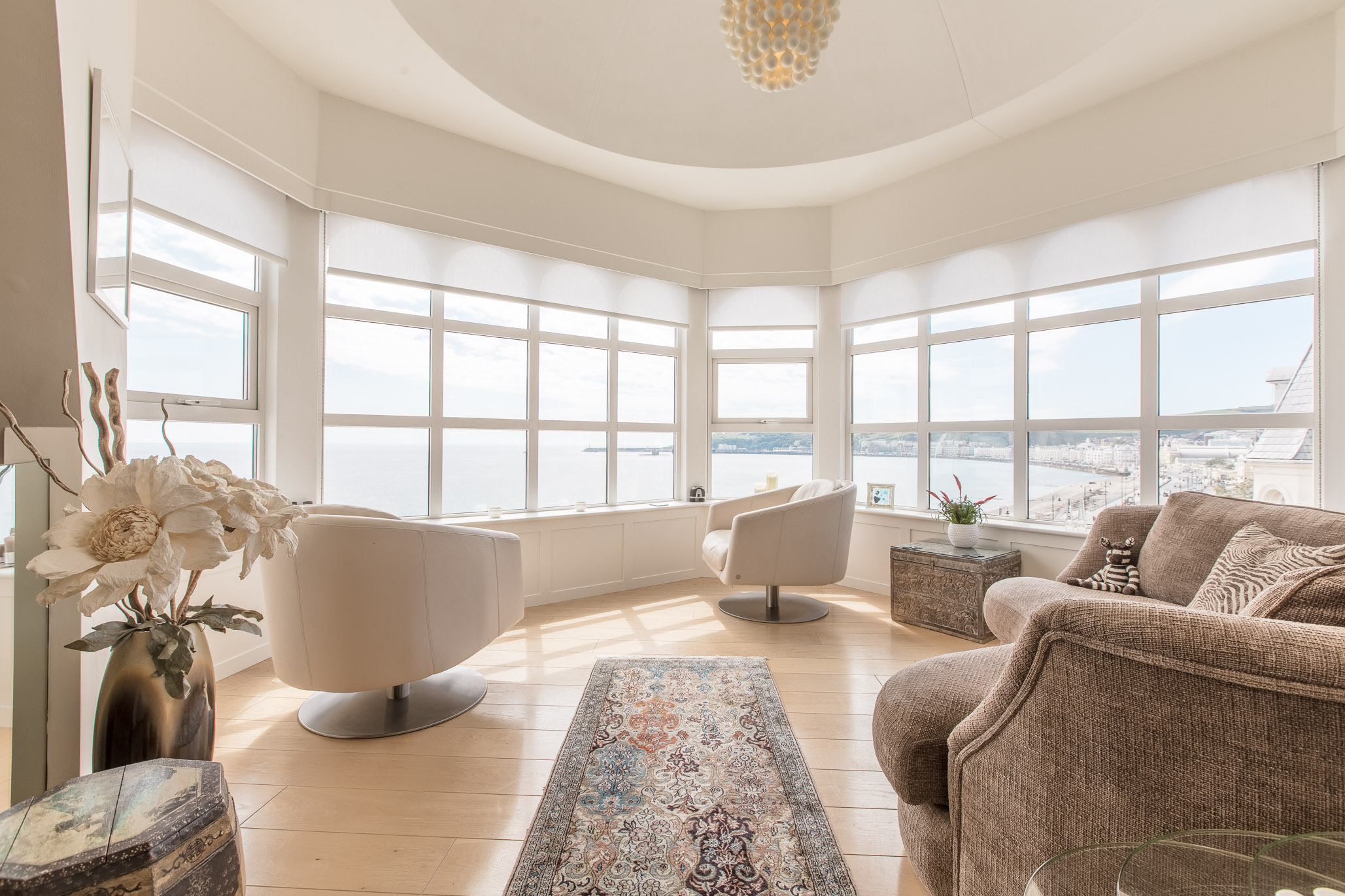 The Penthouse Apartment 19/20, Empress Apartments, Douglas Buy Me Isle of Man Property For